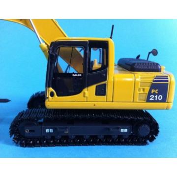 UH Universal Hobbies 1:50 Komatsu PC210 Tractor Hammer Drill