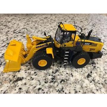 First Gear 1/50  Komatsu WA500