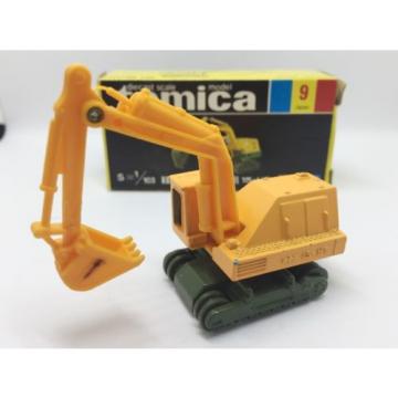 TOMICA 9-2 KOMATSU POWER SHOVEL 15-HT