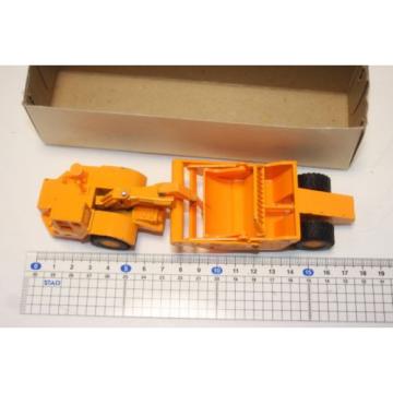 Komatsu ws223s motor scraper 1/80 T-64 made in japan  box body dart