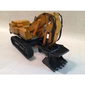 1/50 Shinsei ( Japan) Komatsu Hydraulic Excavator  PC650