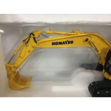 KOMATSU PC200i-10 INTELLIGENT MACHINE 1/50 scale model by Universal Hobbies