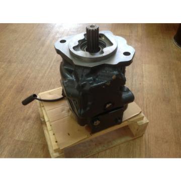 KOMATSU hydraulic oil pump  part no. 708-1W-00740