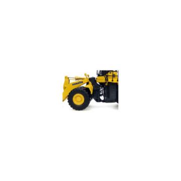 Universal Hobbies UH 8008 Komatsu WA600-6 Four Wheel Loader Diecast Scale 1:50