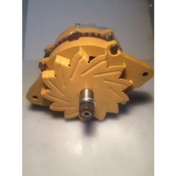 Komatsu Lichtmaschine 600-825-9330 / 24V