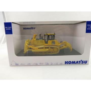 Universal Hobbies UH 8010 Komatsu D155 AX Crawler Dozer Diecast Scale 1:50