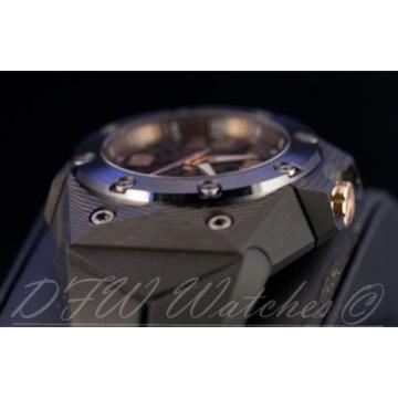 Linde Werdelin Oktopus Moon Carbon Black Ceramic Moonphase