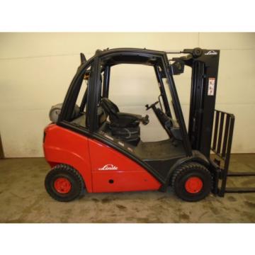 2002 LINDE H25T 5000 LB LP GAS FORKLIFT PNEUMATIC 87/189 3 STAGE MAST 3300 HOURS