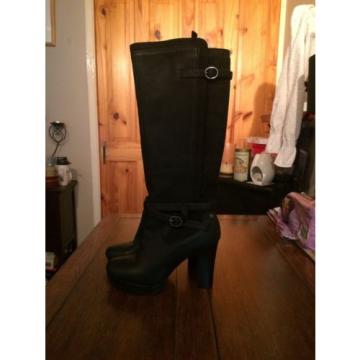 Womens UGG Boots - W Linde Black