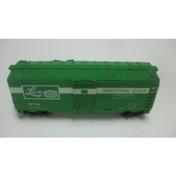 Linde Union Carbide #358 Box Car In A Green HO Scale Train Car By Bachmann tr259