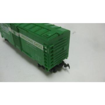 Linde Union Carbide #358 Box Car In A Green HO Scale Train Car By Bachmann tr259