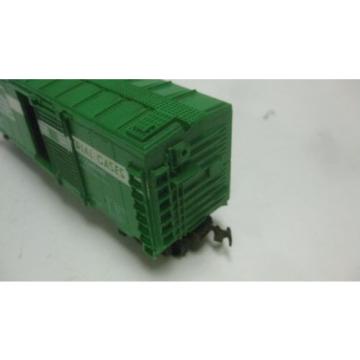 Linde Union Carbide #358 Box Car In A Green HO Scale Train Car By Bachmann tr259