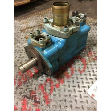 Vickers 270679 Hydraulic Vane Pump 380965 1-1/2&#034; Shaft Warranty! Fast Shipping!