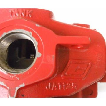 COMMERCIAL INTERTECH HYDRAULIC PUMP JA1125, U1126, W/ HANDLE 391-1873-097