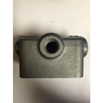 Vickers - Part  313657 Cover for Vane Type Single Pump V20-P