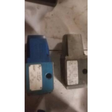 Sperry Vickers Hydraulic Directional Valve