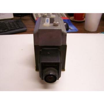 Vickers Hydraulic Directional Control Solenoid Valve DG4V4-016C-M-PBWL-BL4-10