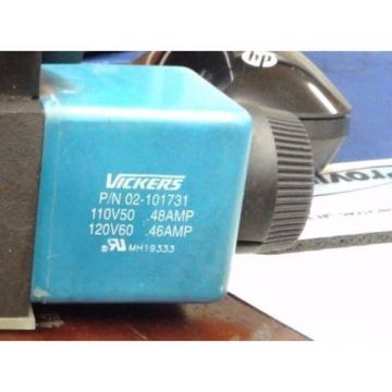 Vickers DG4V-3S-2N-M-FW-B5-60 Hydraulic Directional Valve