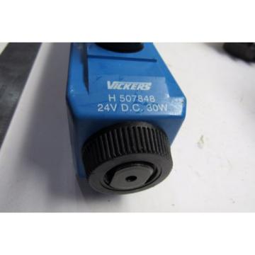 Vickers DG4V-3S-2N-M-U-H5-60 Solenoid Valve 24 VDC