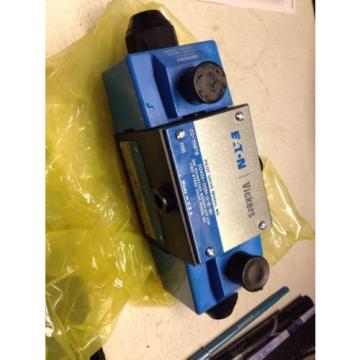 Eaton Vickers Dg4s4-012n-u-b-60 Hydraulic Directional Control Valve