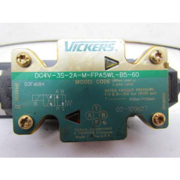 Vickers DG4V-3S-2A-M-FPA5WL-B5-60 Hydraulic Valve 120V 5pin Connector