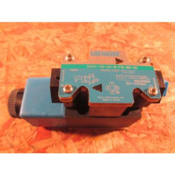 VICKERS DG4V 3S 2A M FW B5 60 SOLENOID DIRECTIONAL CONTROL VALVE  NOS