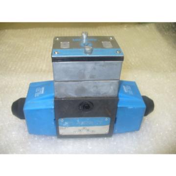 VICKERS SOLENOID VALVE P/N 868982