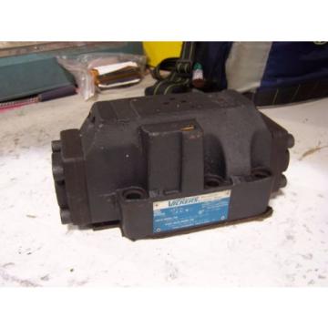 Origin VICKERS DG5S-8-2A-E-M-FW-B5-30 HYDRAULUIC DIRECTIONAL VALVE 3000 PSI