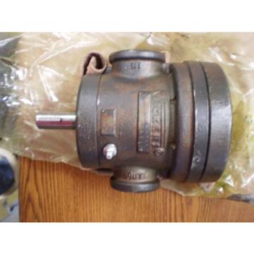 VICKERS HYDRAULIC PUMP V2104C