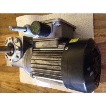 Rexroth MNR 3 842 503 582 Motor amp; Rexroth Winkelgetriebe GS 13 -1  i=20