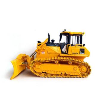 KOMATSU D65PX-17 DOZER W/HITCH 1:50 DIECAST BY FIRST GEAR 50-3246