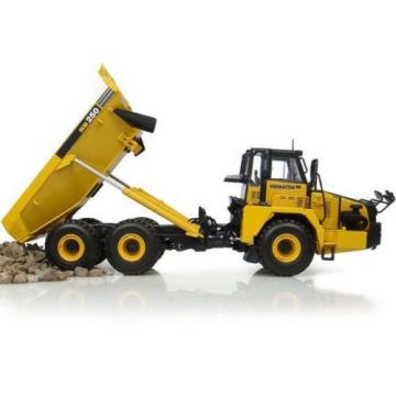 UH8035 UH Universal Hobbies Komatsu HM250 Construction Machine Truck 1:50 Scale